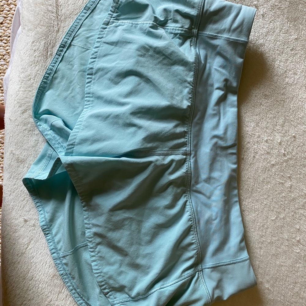 Lululemon Speed up short 2.5 Glow blue